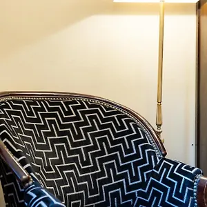  Apartment Teatro